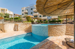 Apartments - Villa Salena with two pools